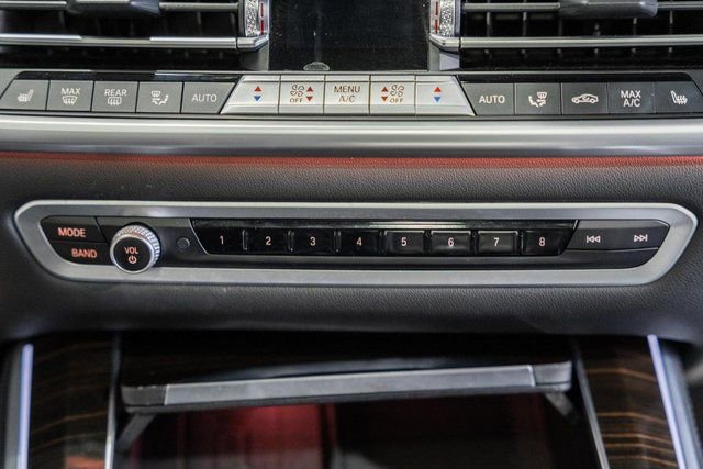 Used 2023 BMW X5 xDrive40i w/ M Sport Package image 25