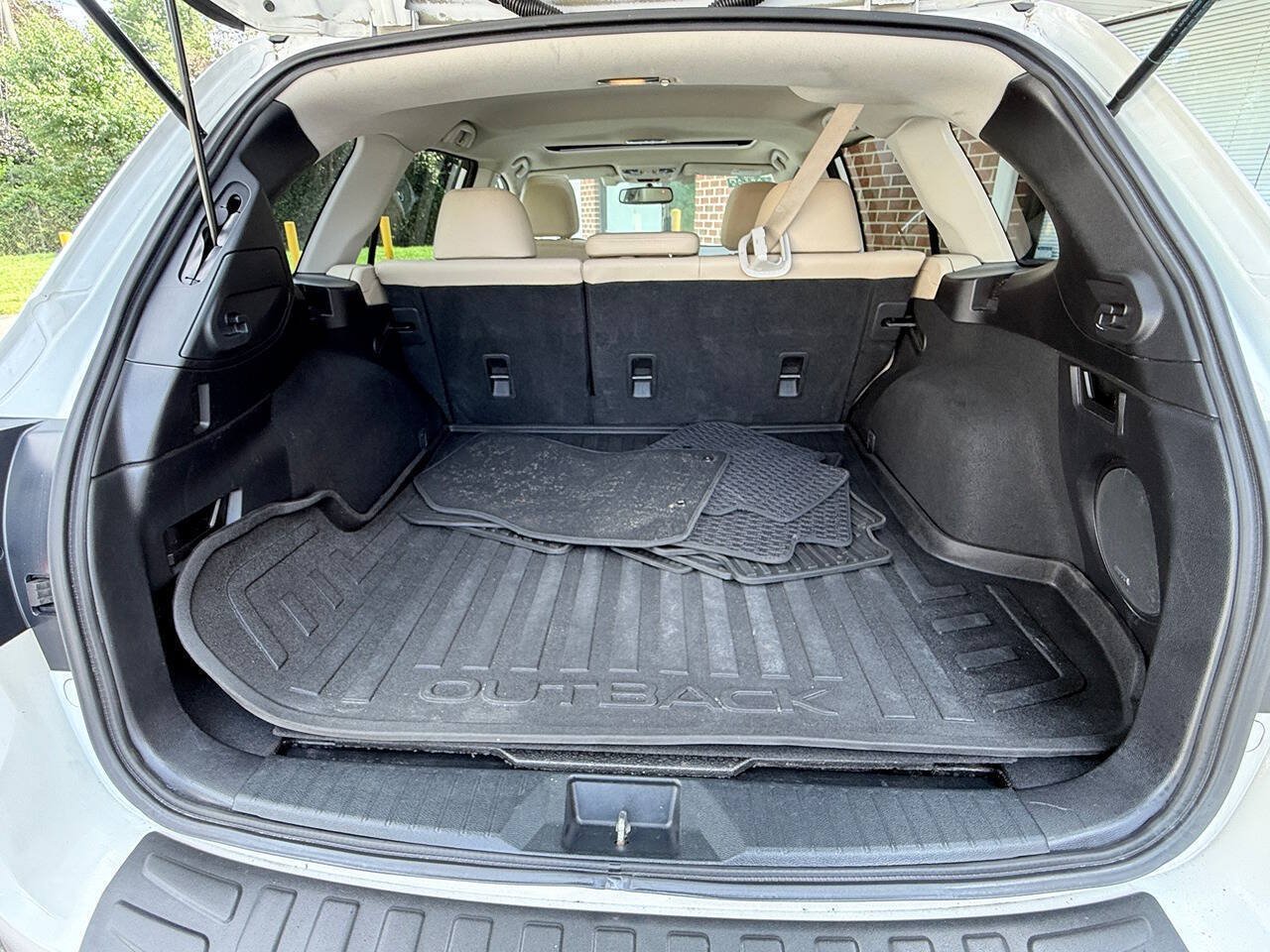 Used 2016 Subaru Outback 3.6R Limited AWD/4WD image 33