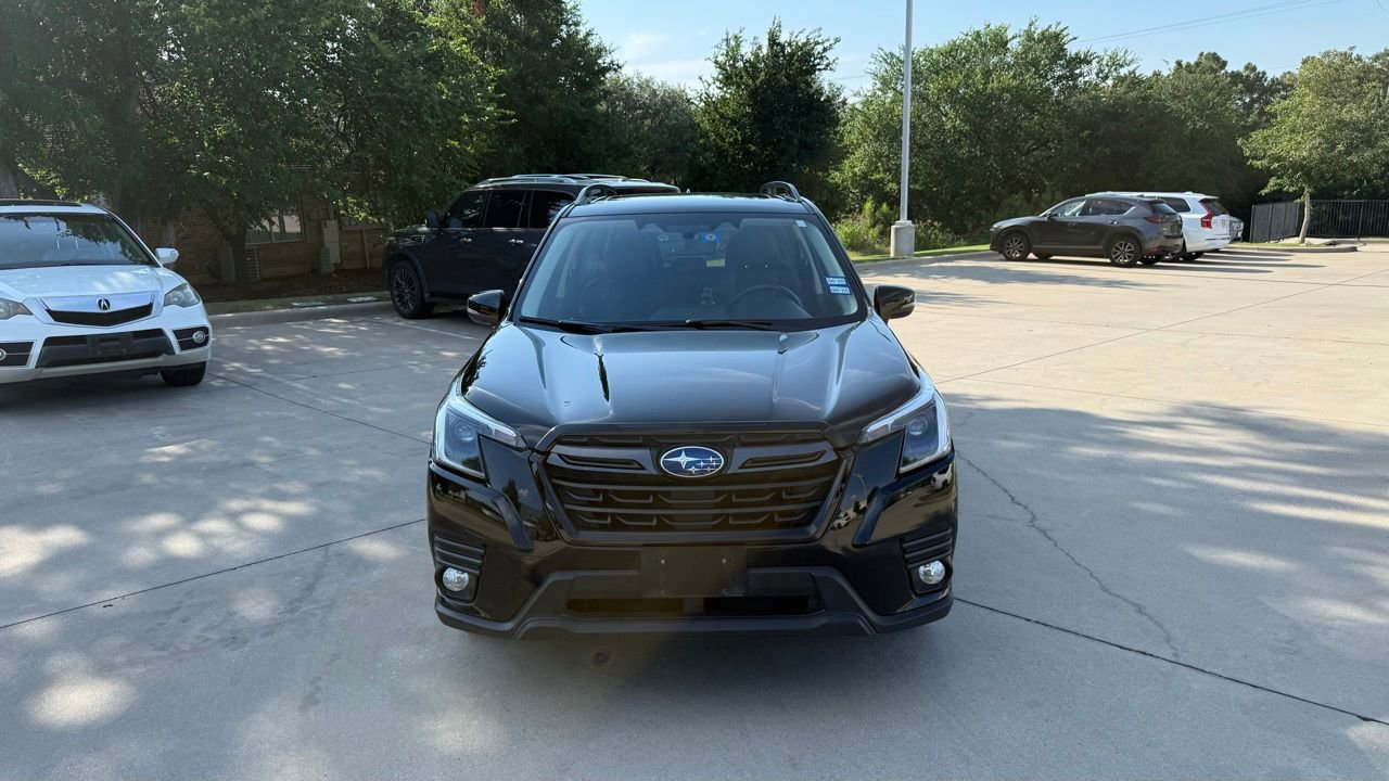 Used 2023 Subaru Forester Limited AWD/4WD image 2
