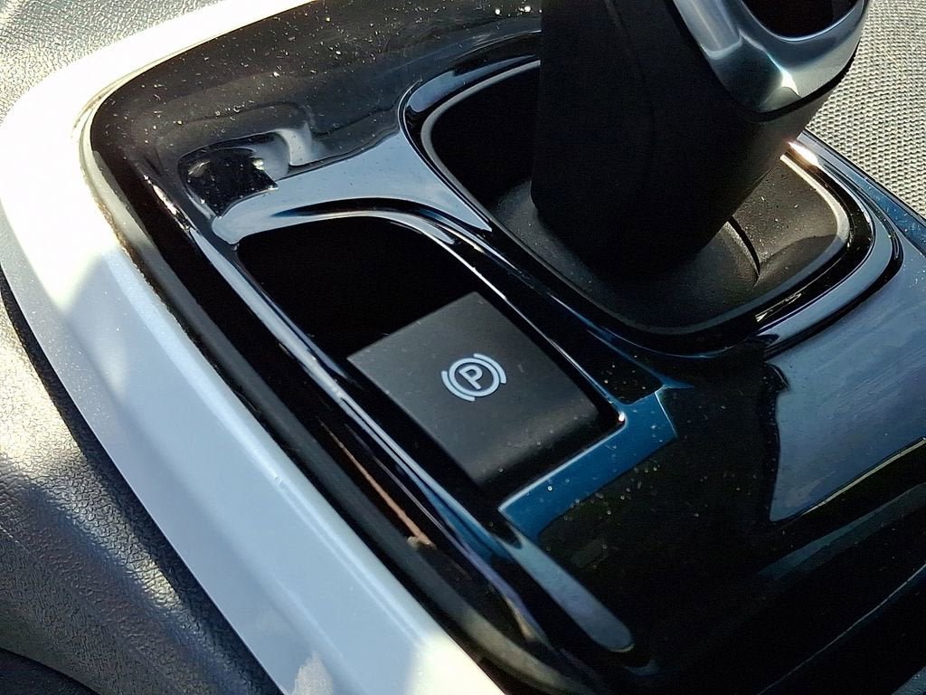 Used 2020 Chevrolet Bolt LT FWD image 25