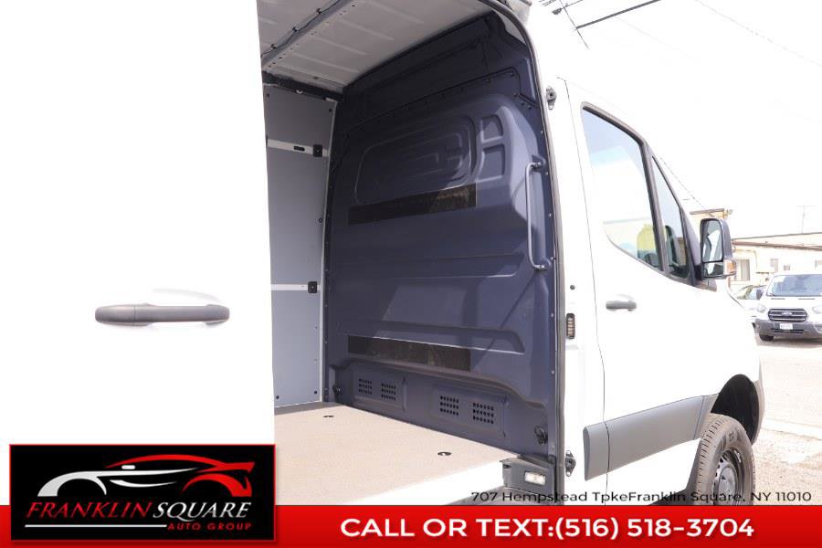 Used 2024 Mercedes-Benz Sprinter 2500 image 16
