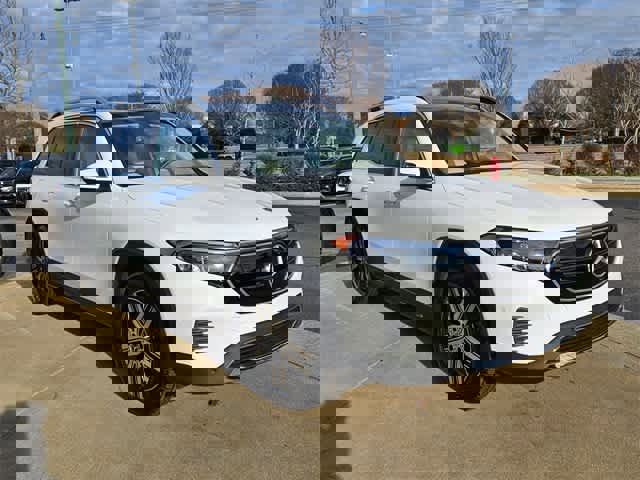 Used 2023 Mercedes-Benz EQB 250+ EQB 250+ w/ Exclusive Package image 3