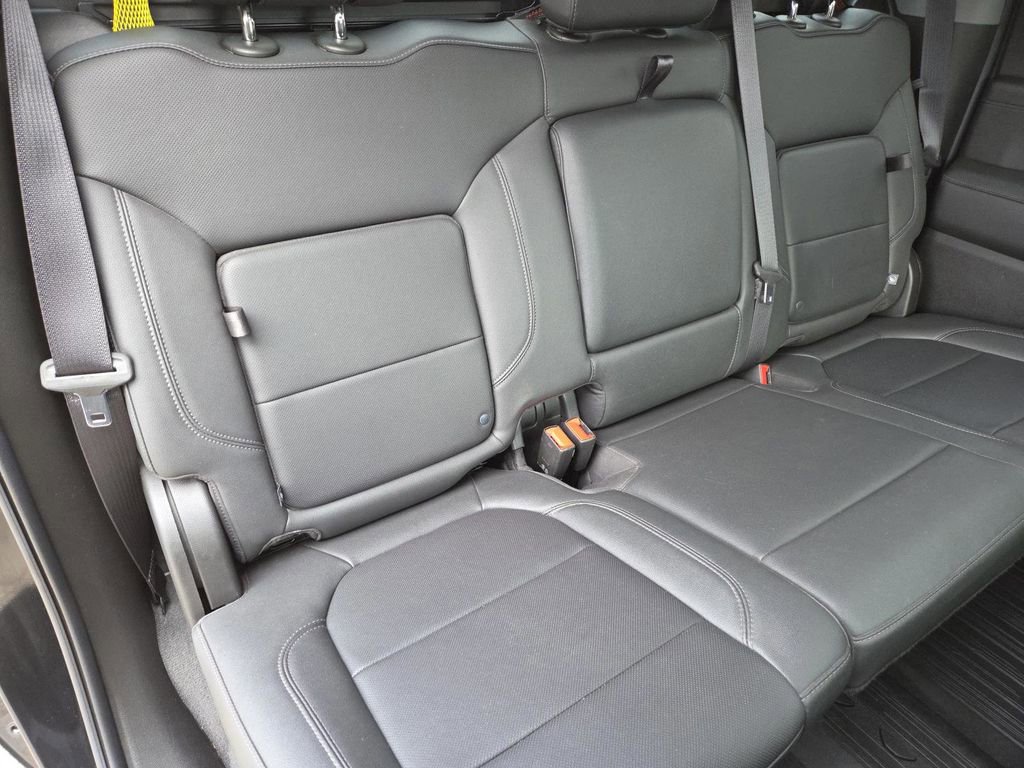 Used 2022 GMC Sierra 2500 SLT w/ SLT Premium Package image 23