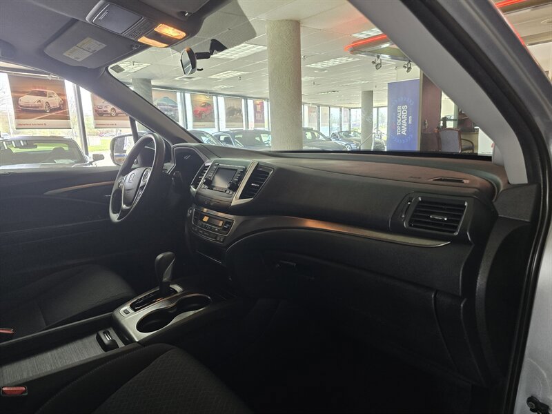 Used 2019 Honda Ridgeline Sport image 13