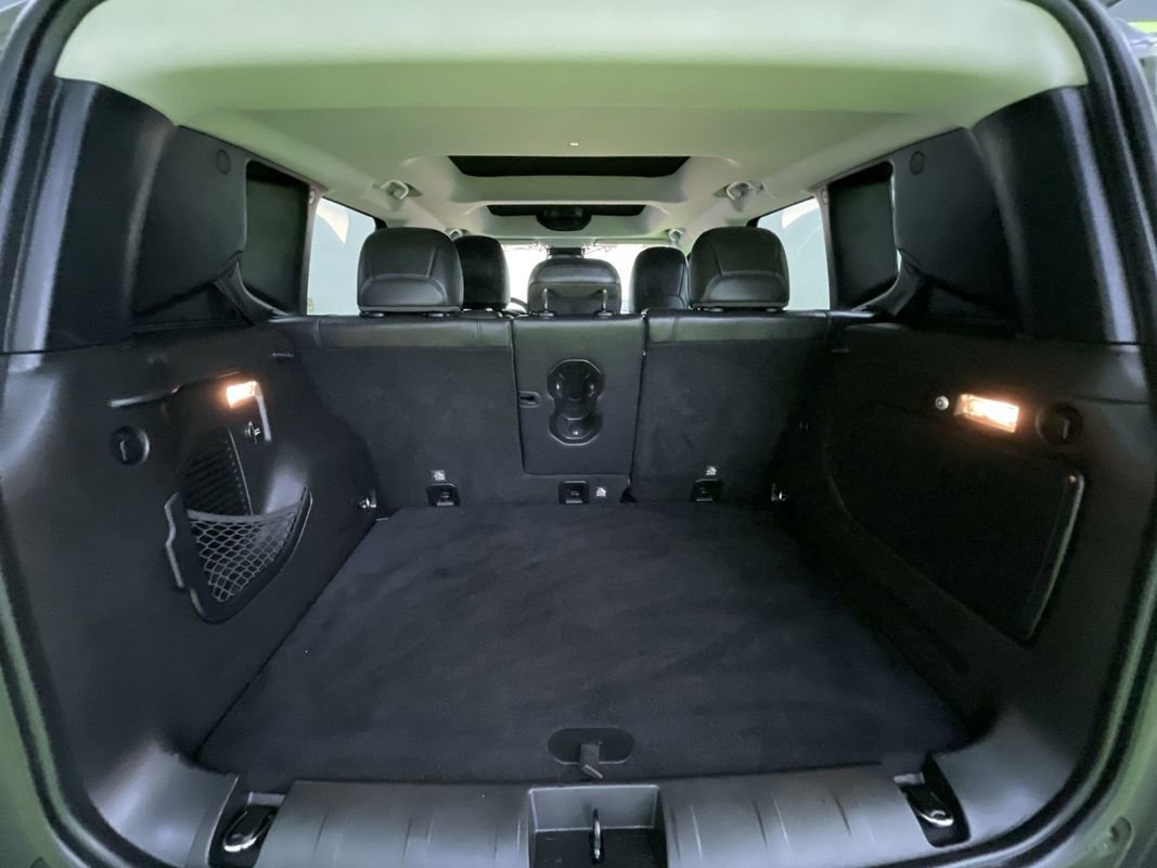 Used 2016 Jeep Renegade Trailhawk w/ Premium Trailhawk Package image 28