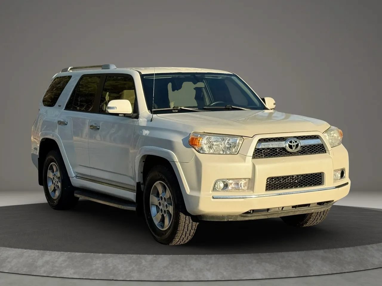 Used 2013 Toyota 4Runner SR5 RWD image 3