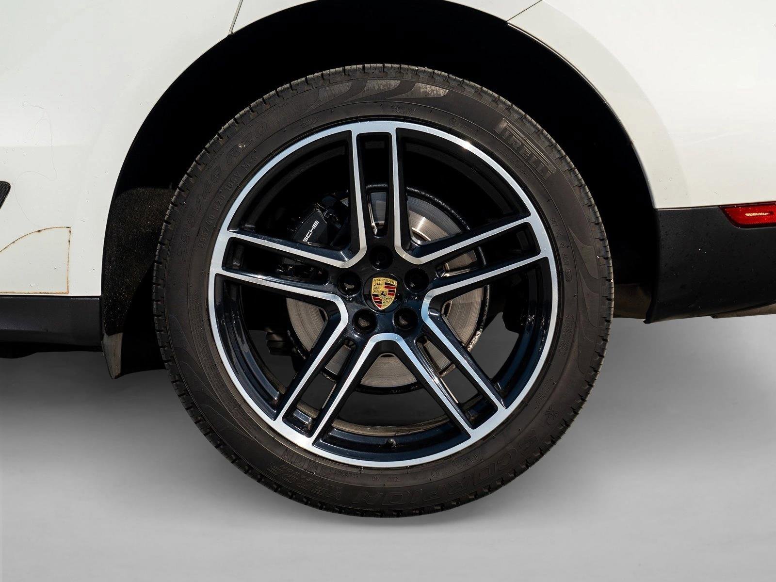 Used 2020 Porsche Macan AWD/4WD image 14