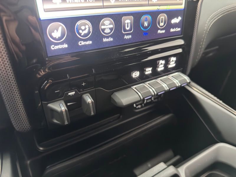 Used 2021 RAM 3500 Limited image 18