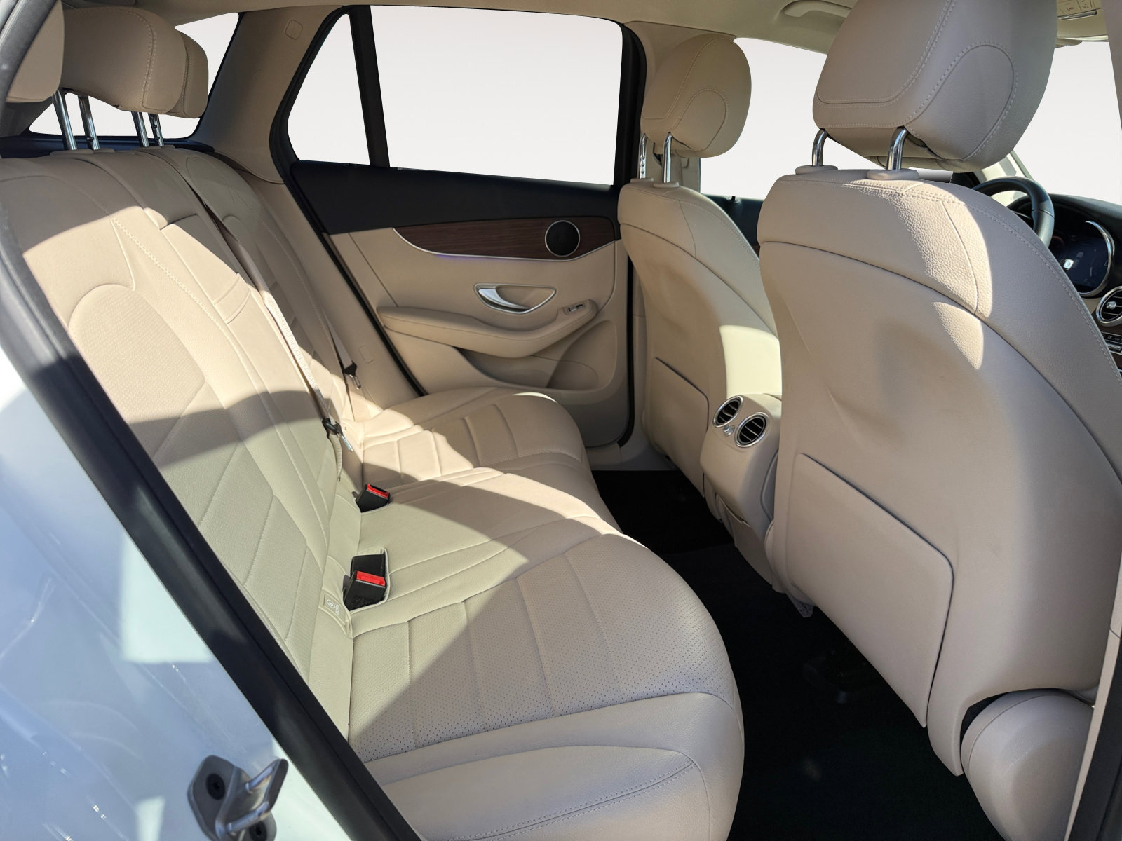 Used 2022 Mercedes-Benz GLC 300 4MATIC image 18