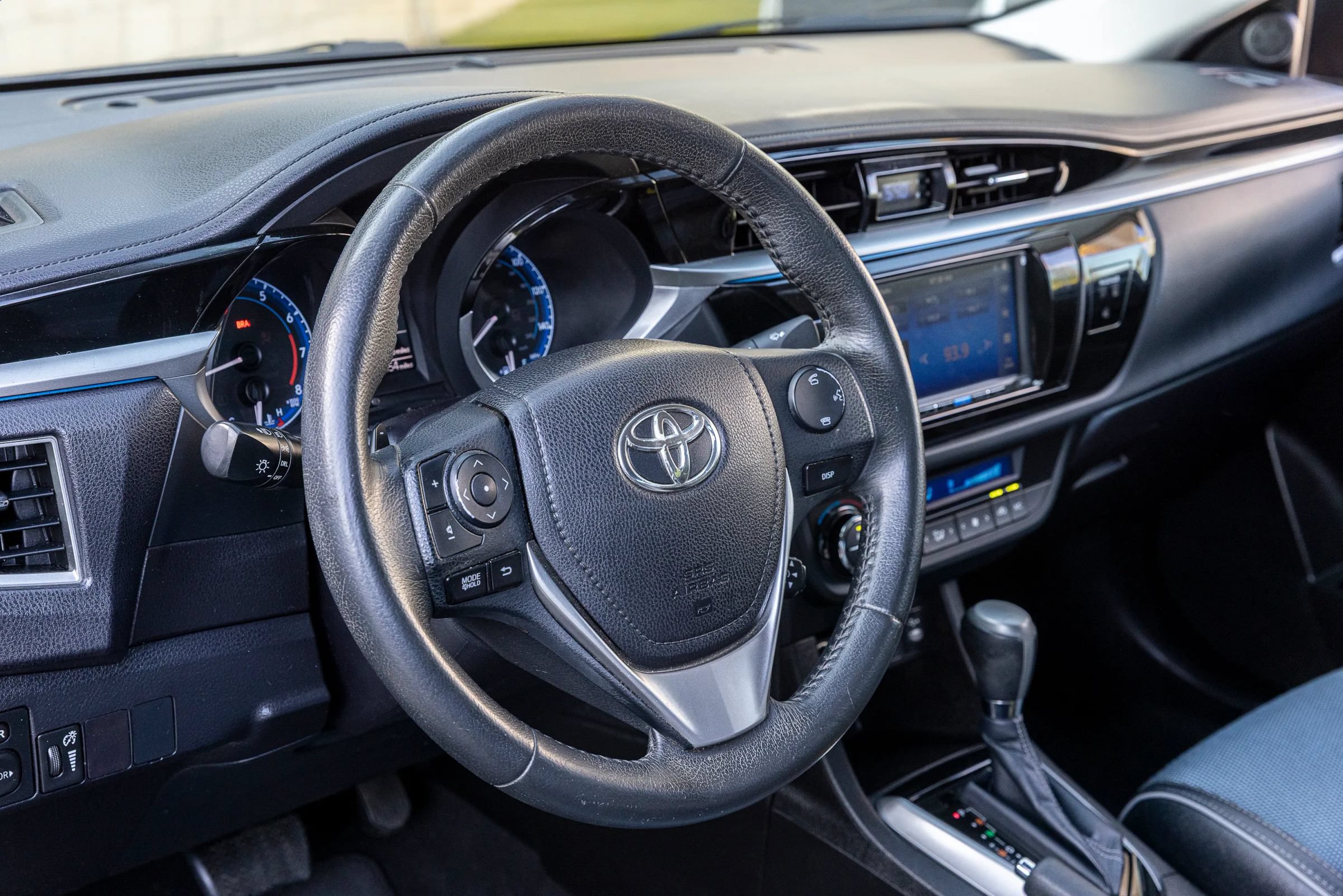 Used 2015 Toyota Corolla S FWD image 20