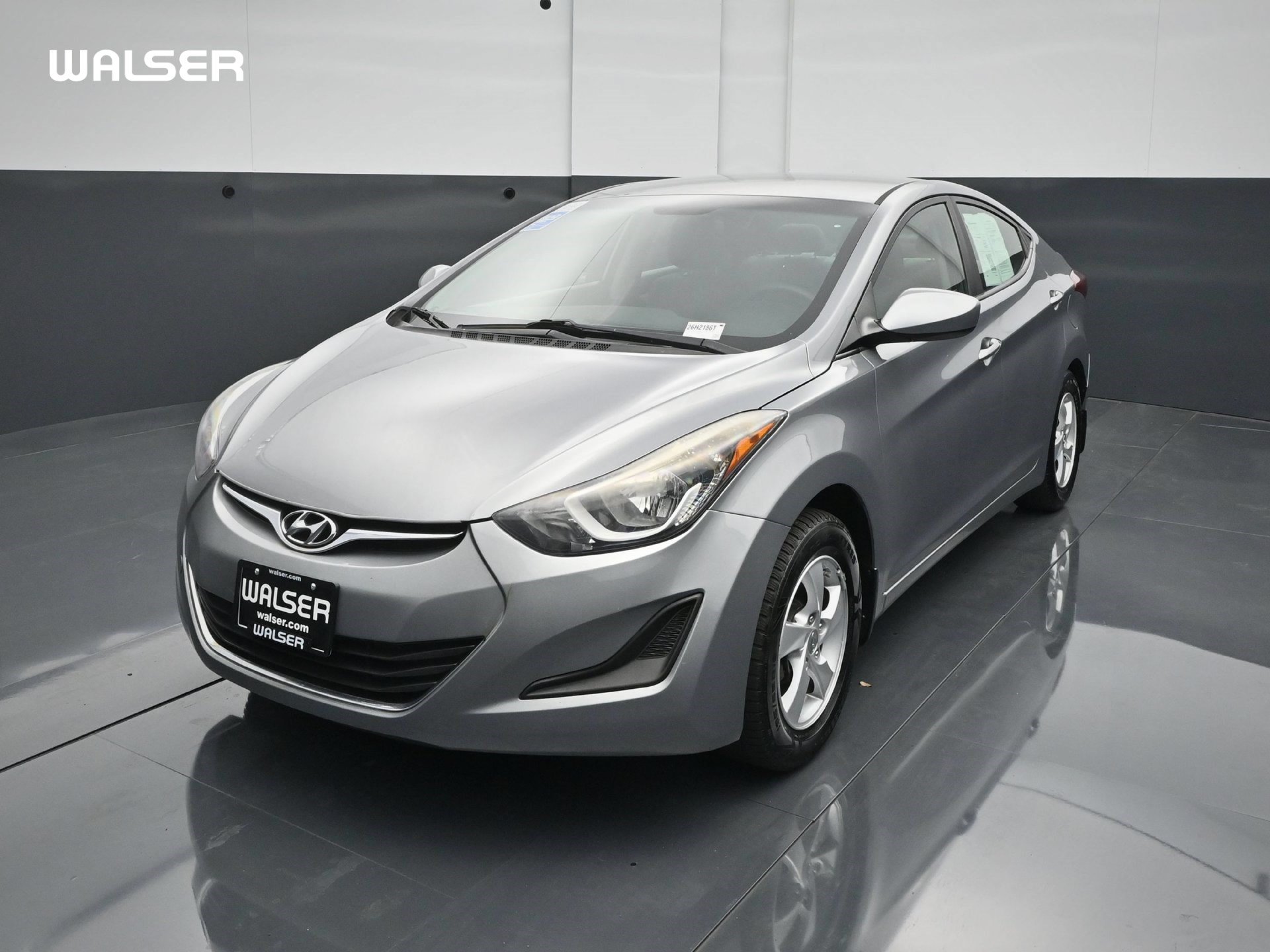 Used 2015 Hyundai Elantra SE FWD image 1