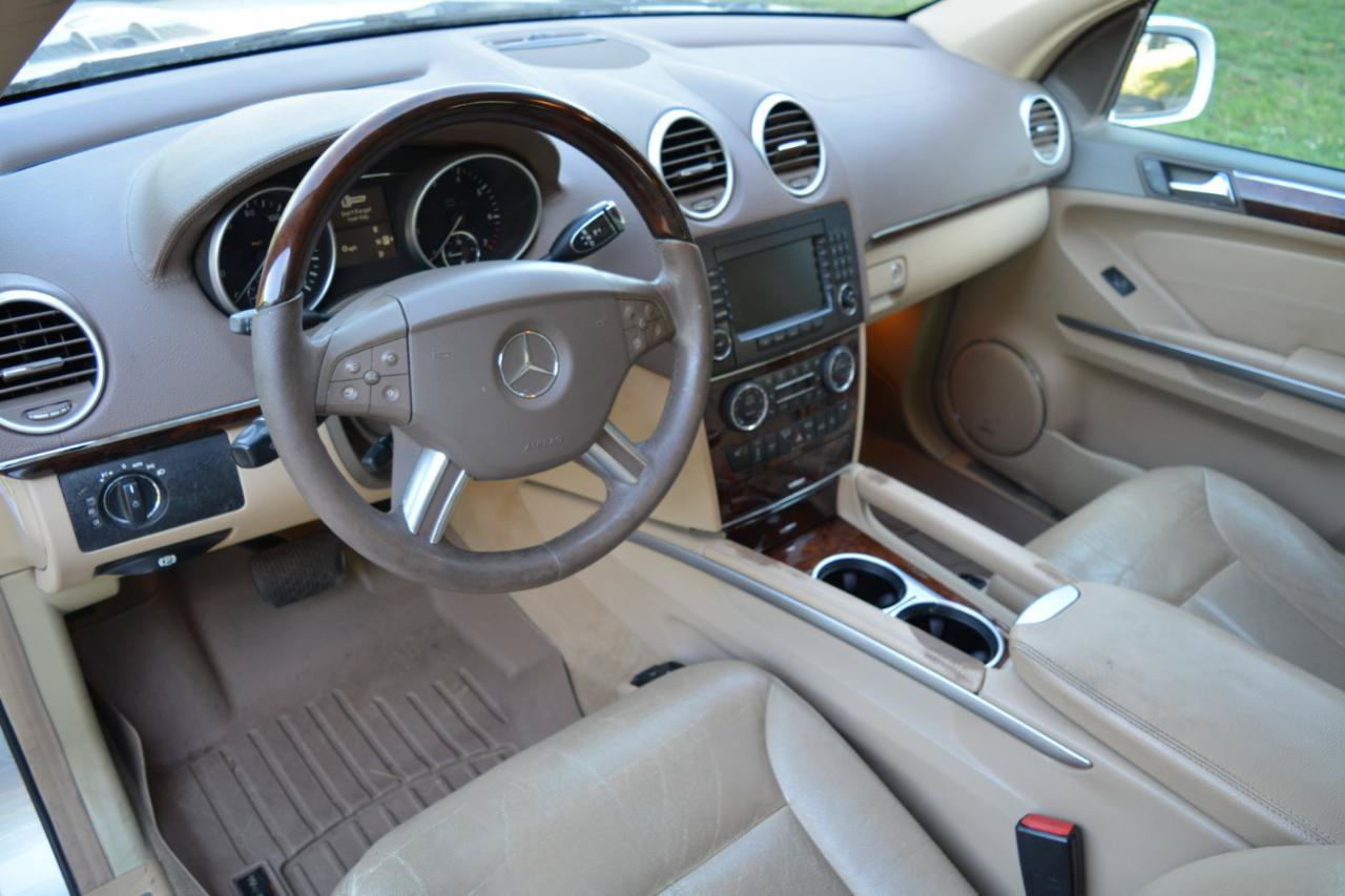 Used 2008 Mercedes-Benz GL 550 4MATIC image 10