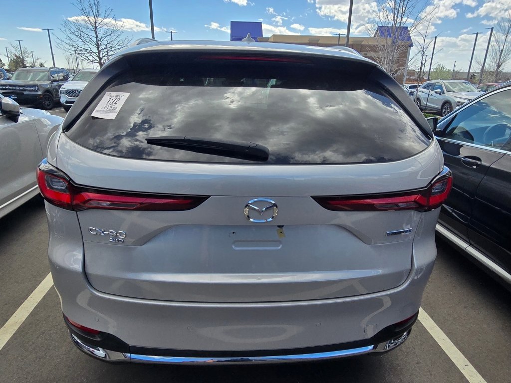 Used 2024 MAZDA CX-90 Plug-In Hybrid w/ Premium Pkg image 3