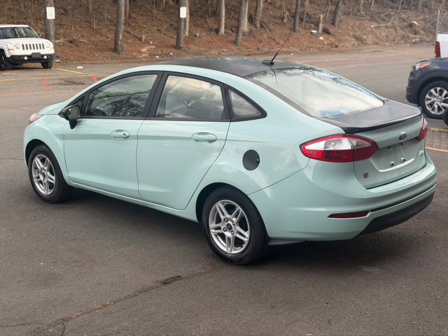 Used 2017 Ford Fiesta SE image 6