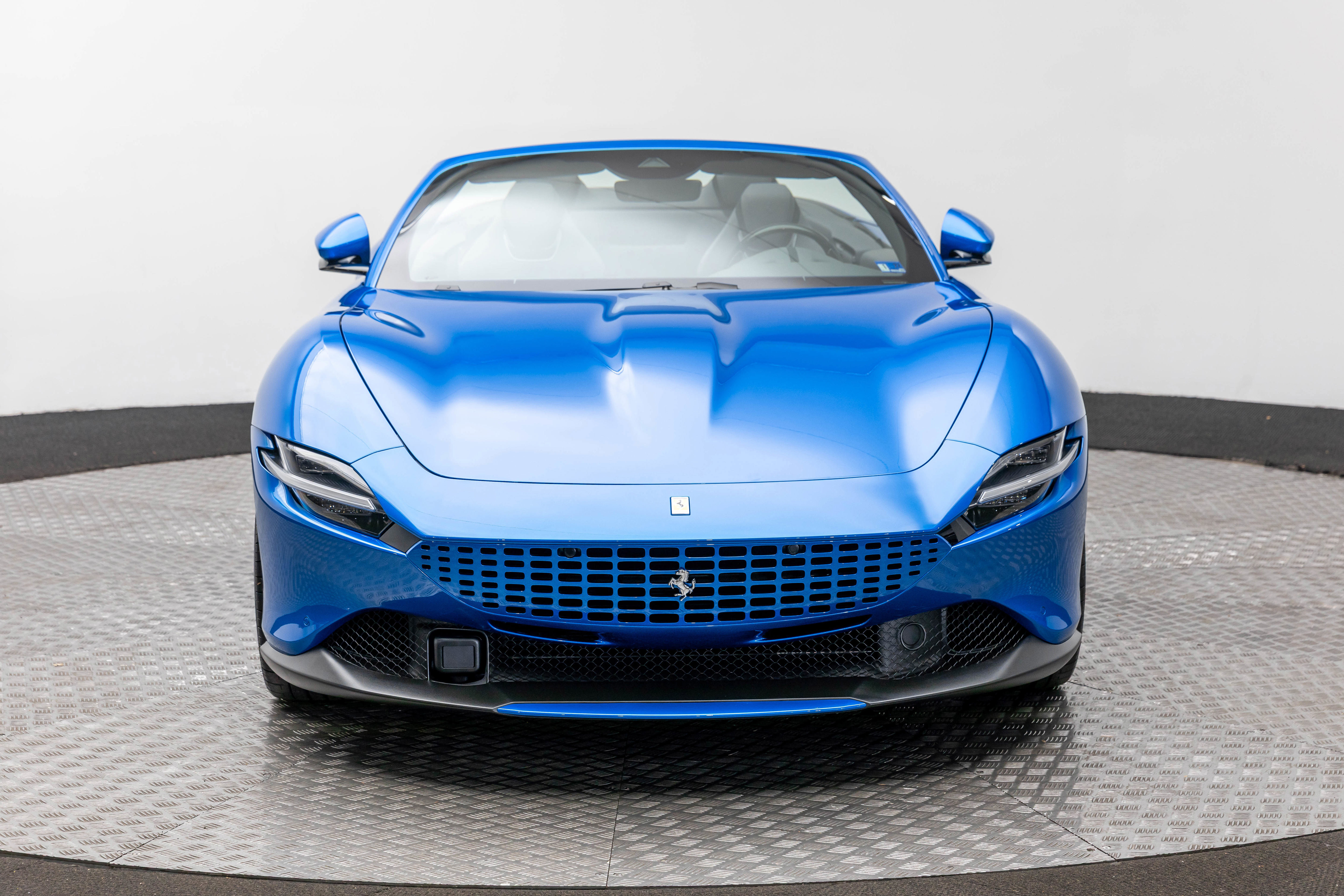 Certified 2025 Ferrari Roma Spider image 10