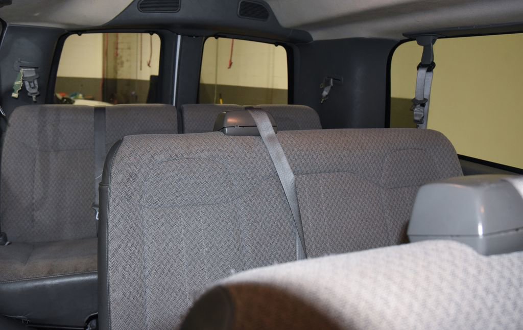 Used 2017 Chevrolet Express 3500 LT w/ LT Preferred Equipment Group image 14