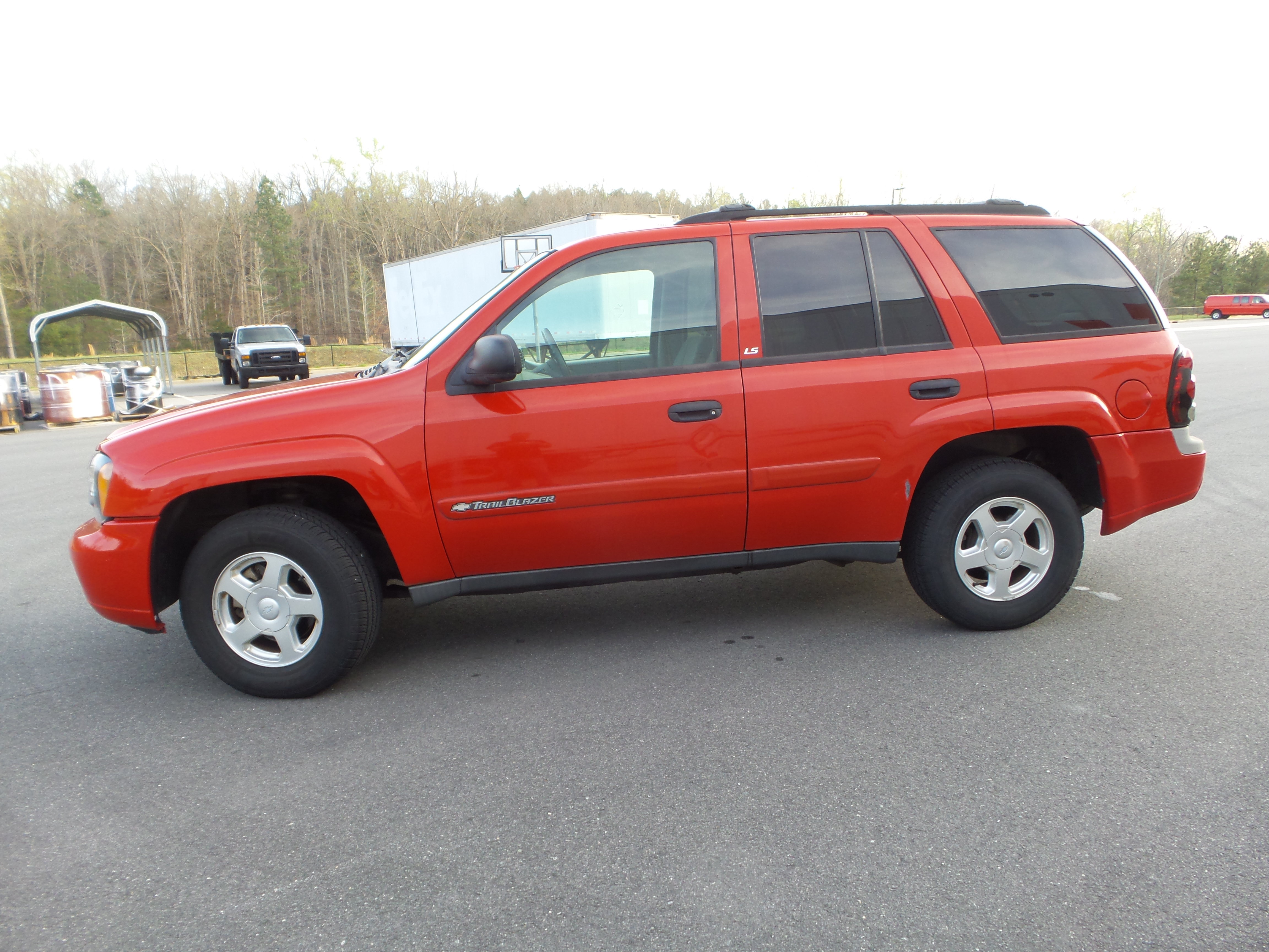 Used 2002 Chevrolet TrailBlazer LS w/ Preferred Equipment Group RWD image 6
