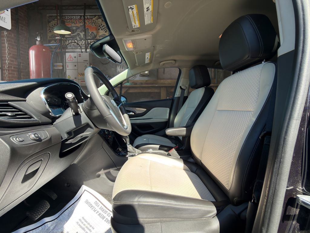 Certified 2021 Buick Encore Preferred w/ Safety Package FWD image 13