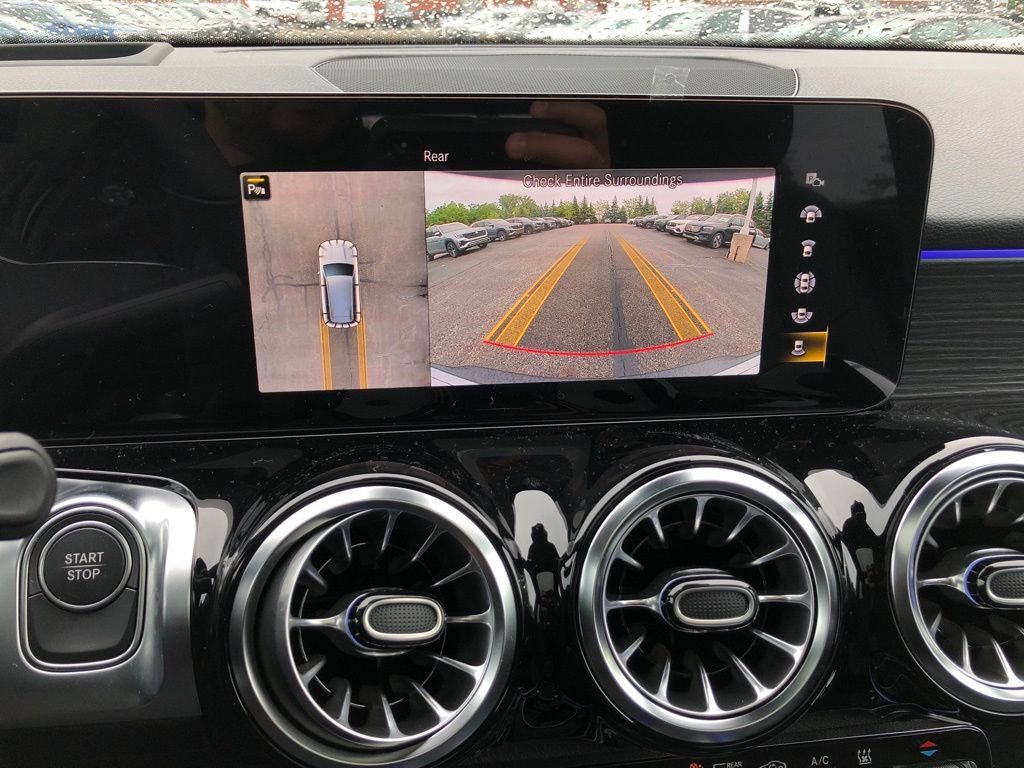New 2023 Mercedes-Benz EQB 300 4MATIC image 17