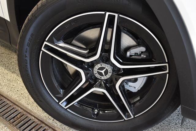 New 2026 Mercedes-Benz GLB 250 4MATIC image 31