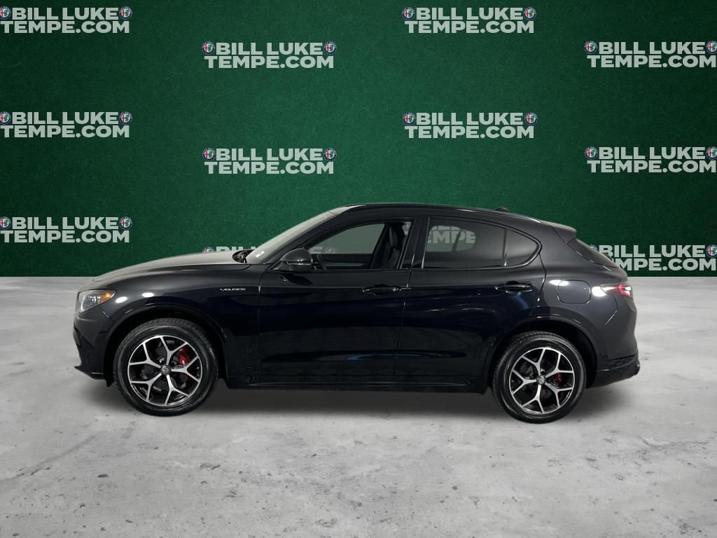Used 2024 Alfa Romeo Stelvio Veloce image 10