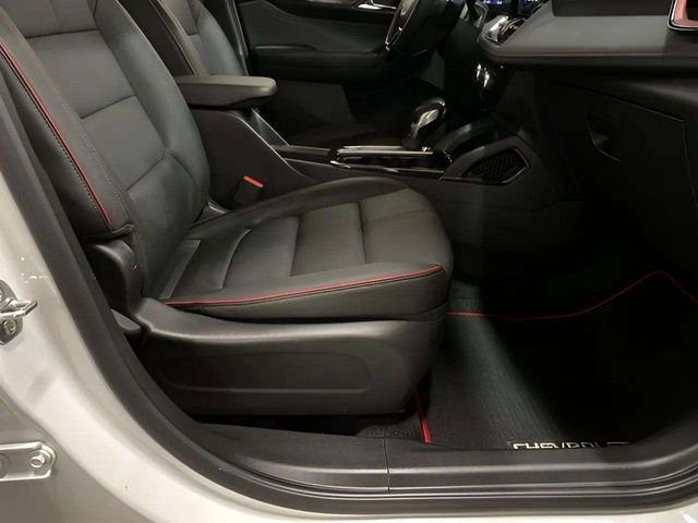 Used 2025 Chevrolet TrailBlazer RS w/ Convenience Package image 71