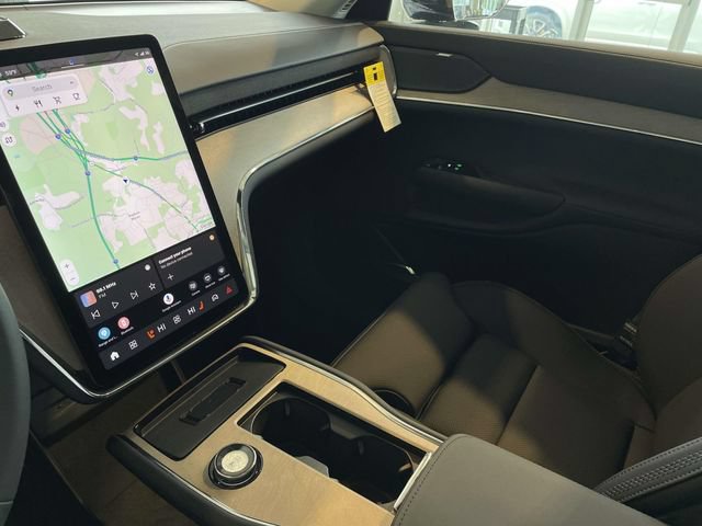 New 2026 Volvo EX90 Plus AWD/4WD image 32