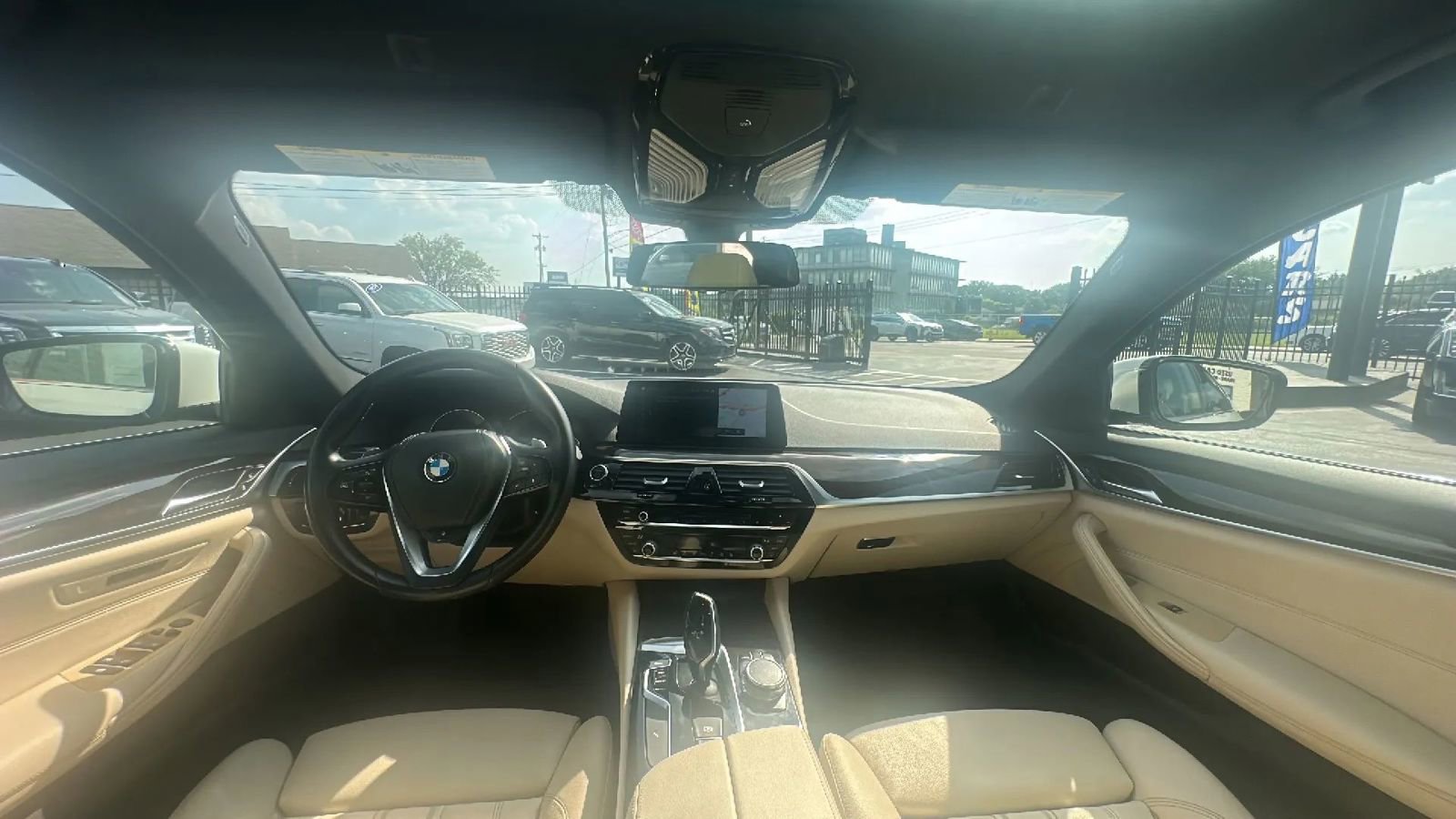 Used 2018 BMW 540i xDrive image 40