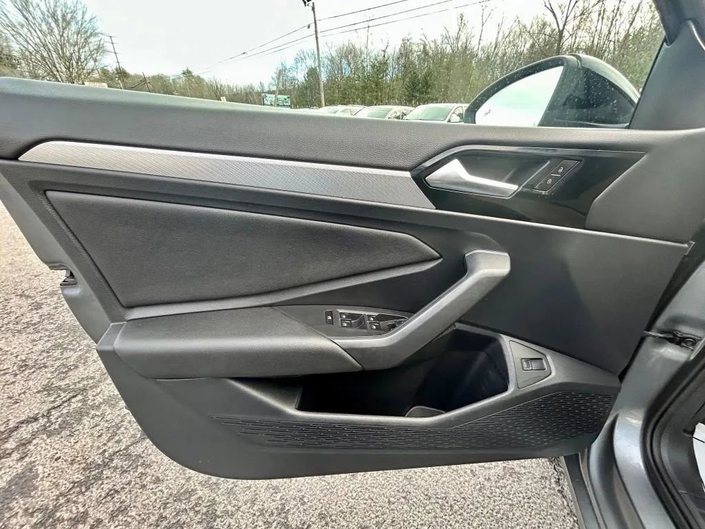 Used 2019 Volkswagen Jetta R-Line image 13