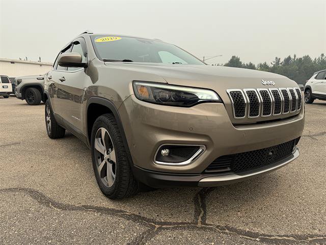 Used 2019 Jeep Cherokee Limited w/ Luxury Group AWD/4WD image 9