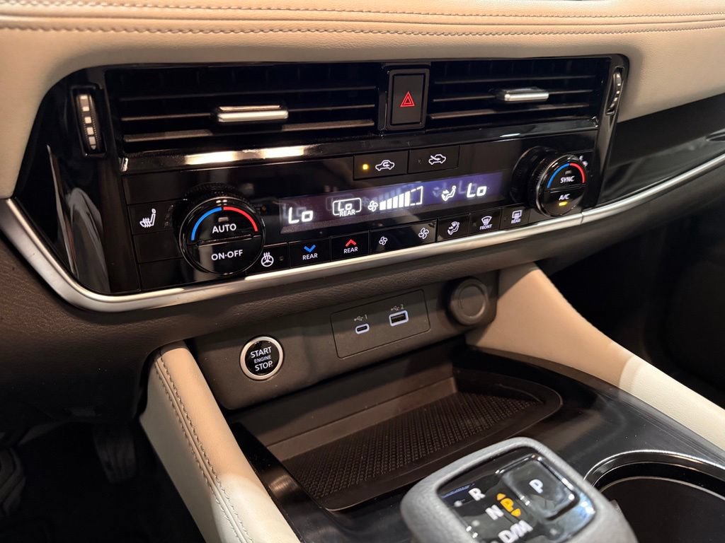 Used 2023 Nissan Rogue SL w/ SL Premium Package FWD image 26