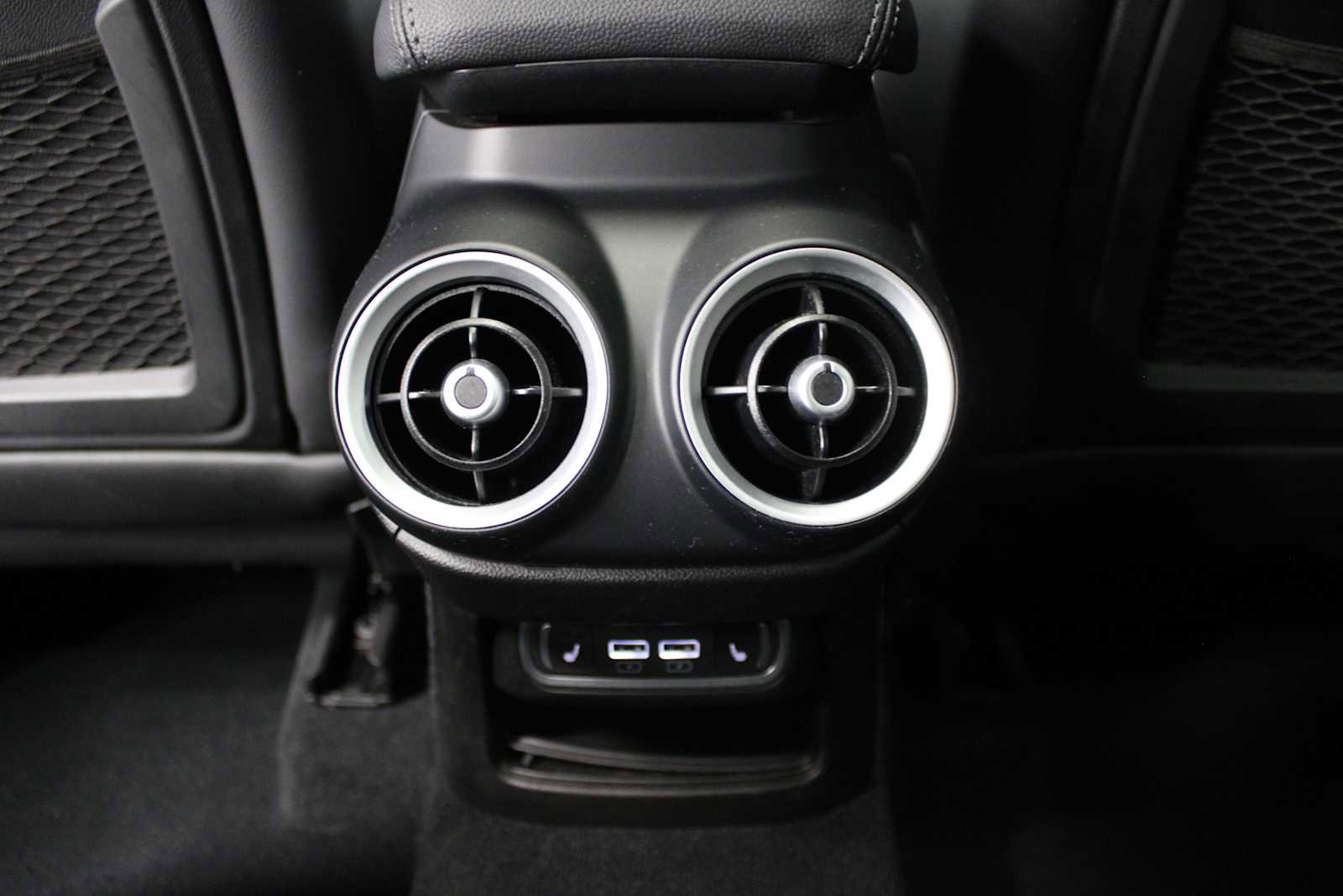 Used 2022 Alfa Romeo Stelvio Ti w/ Active Assist Plus Package image 38