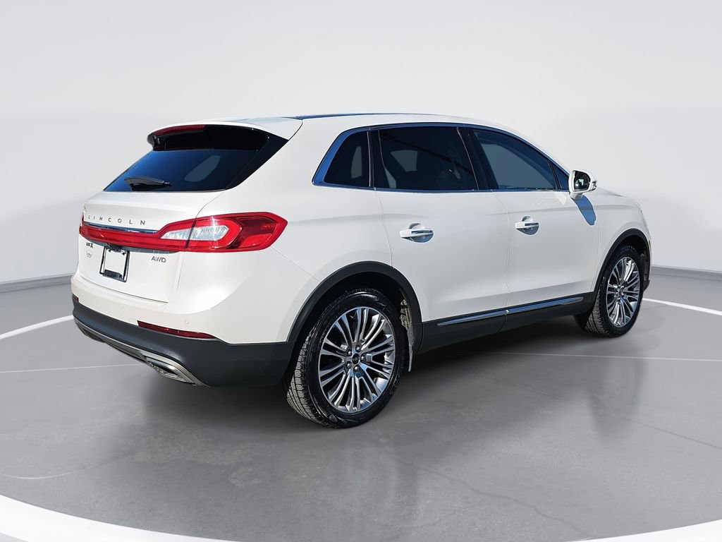 Used 2016 Lincoln MKX Reserve w/ Climate Package image 3