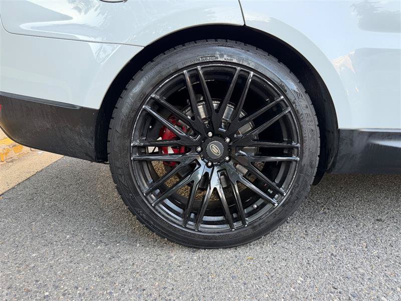 Used 2016 Land Rover Range Rover Sport HSE AWD/4WD image 18
