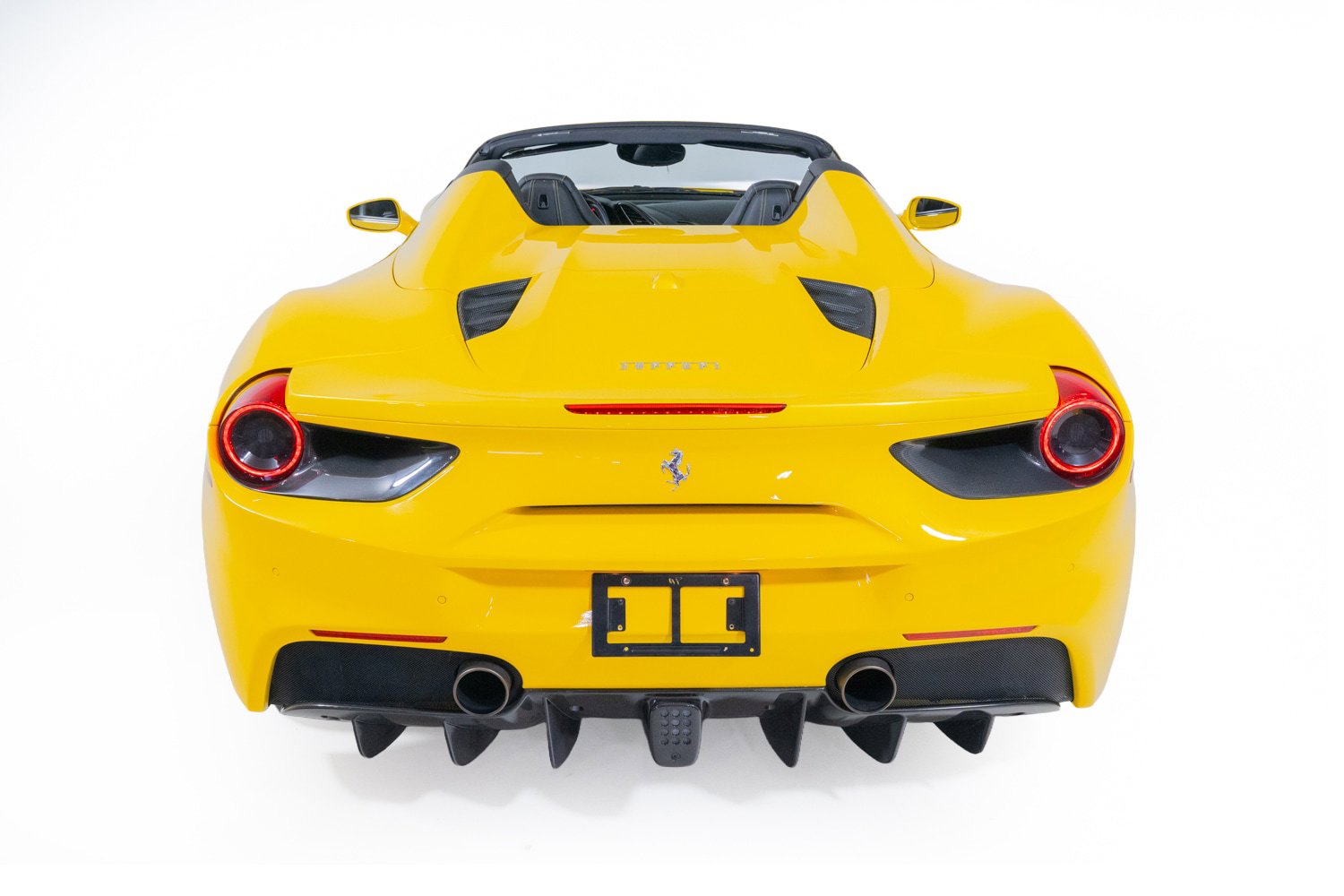 Used 2017 Ferrari 488 Spider RWD image 17