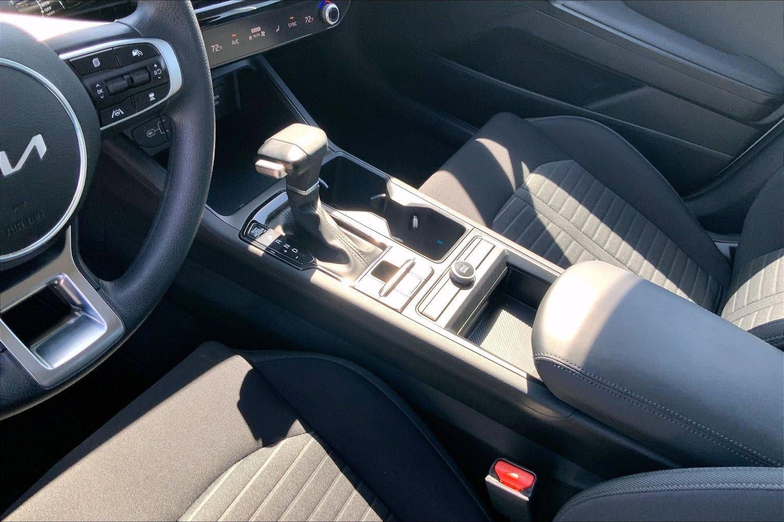 Used 2025 Kia K5 LXS FWD image 15