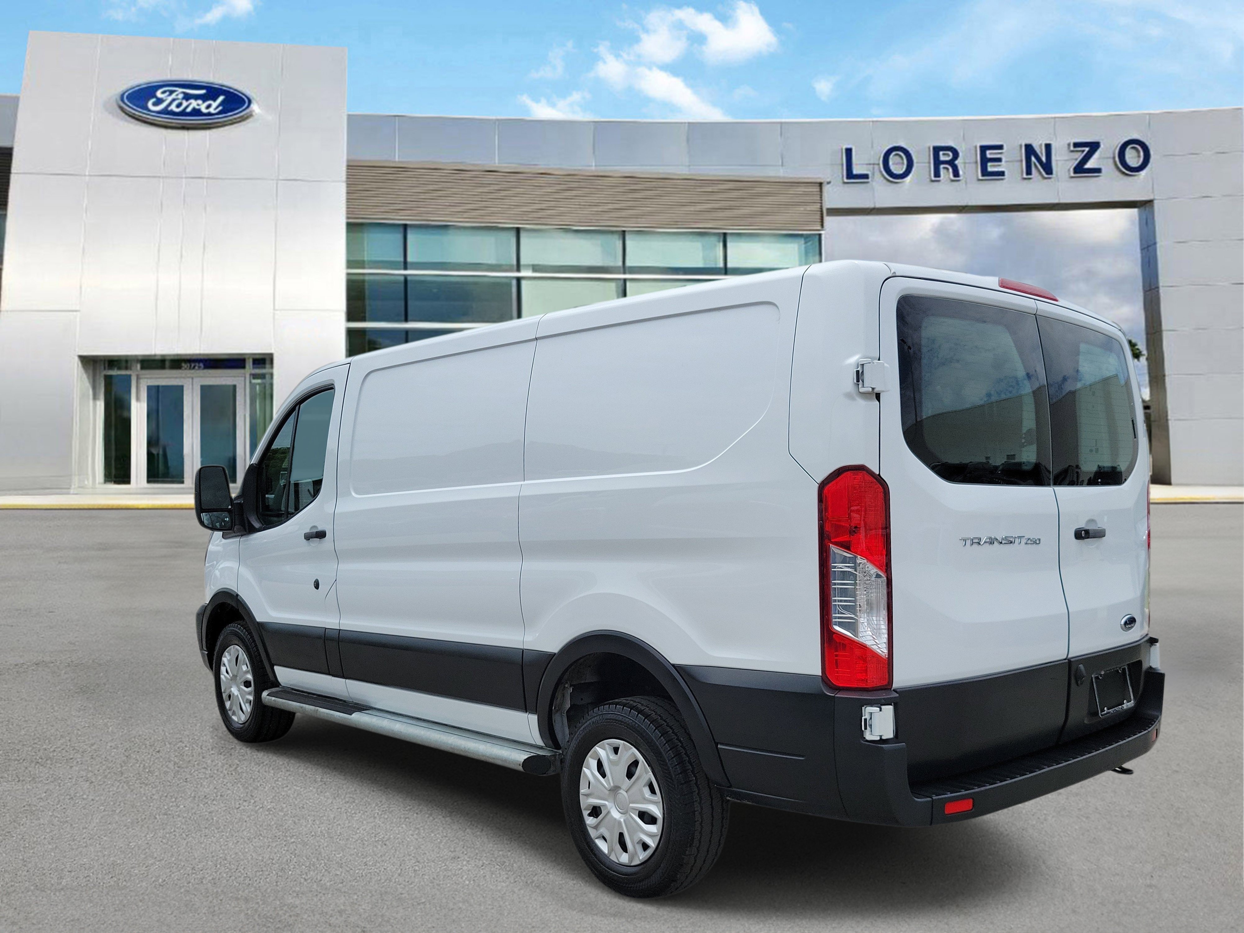 Used 2024 Ford Transit 250 Low Roof w/ Exterior Upgrade Package RWD image 7