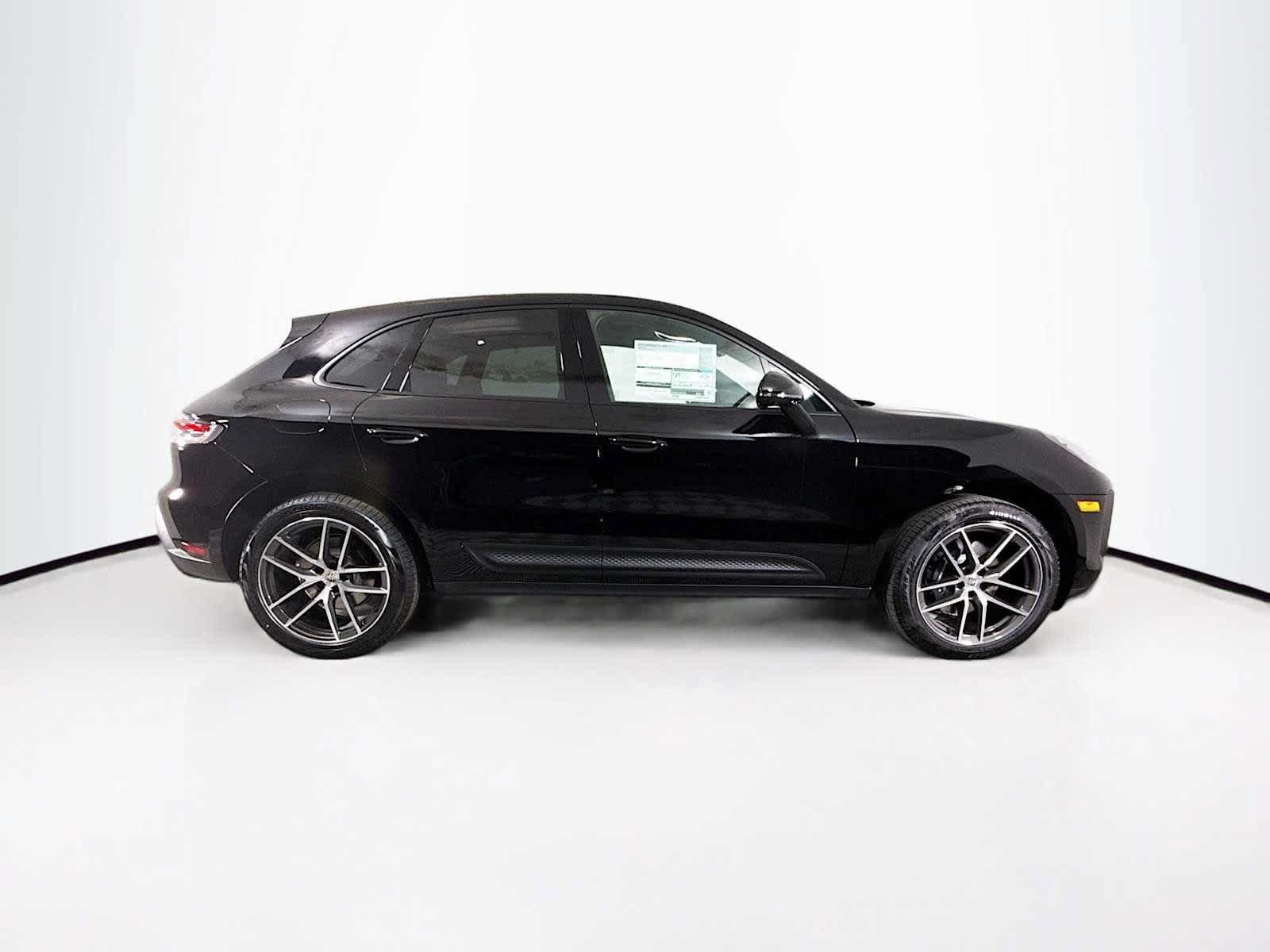 New 2025 Porsche Macan AWD/4WD image 8