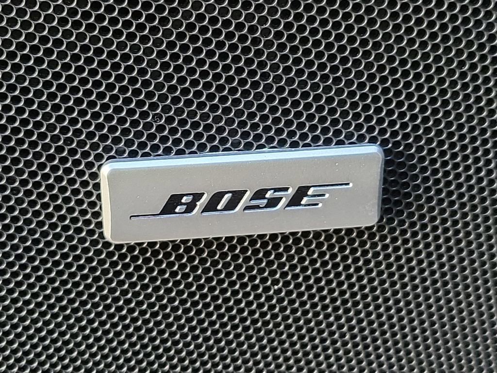 Certified 2024 GMC Yukon XL SLT w/ SLT Luxury Package image 24