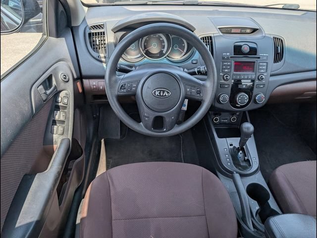 Used 2010 Kia Forte EX FWD image 8