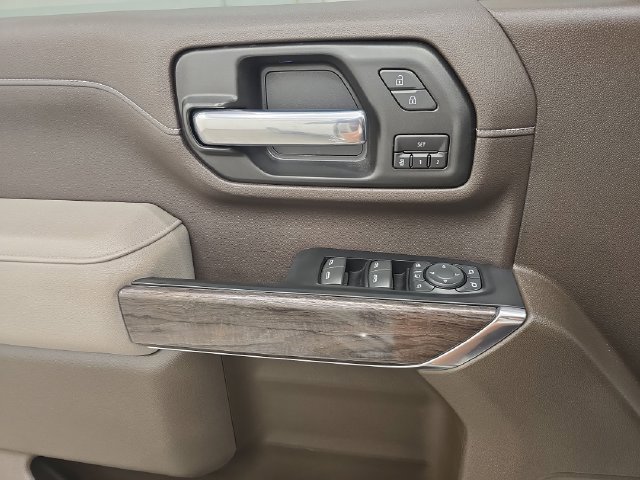 Used 2023 Chevrolet Silverado 3500 LTZ w/ LTZ Plus Package AWD/4WD image 37