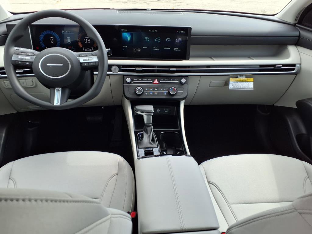 New 2026 Hyundai Tucson SE image 6