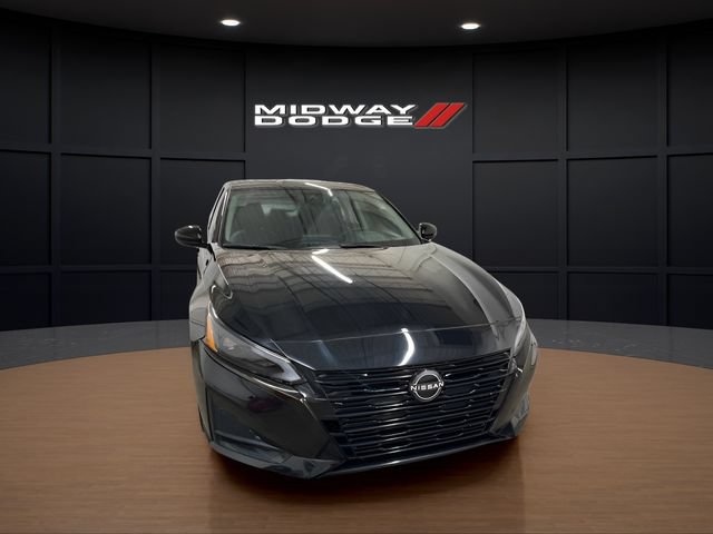Used 2024 Nissan Altima 2.5 SR FWD image 5