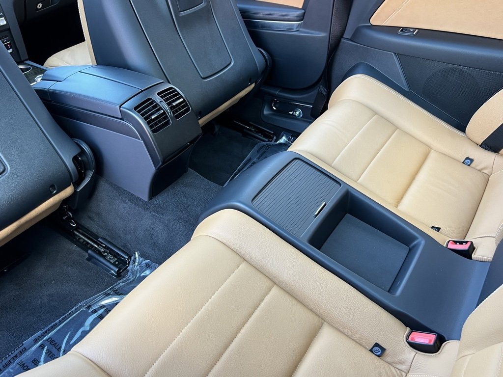 Used 2017 Mercedes-Benz E 400 4MATIC Coupe image 17