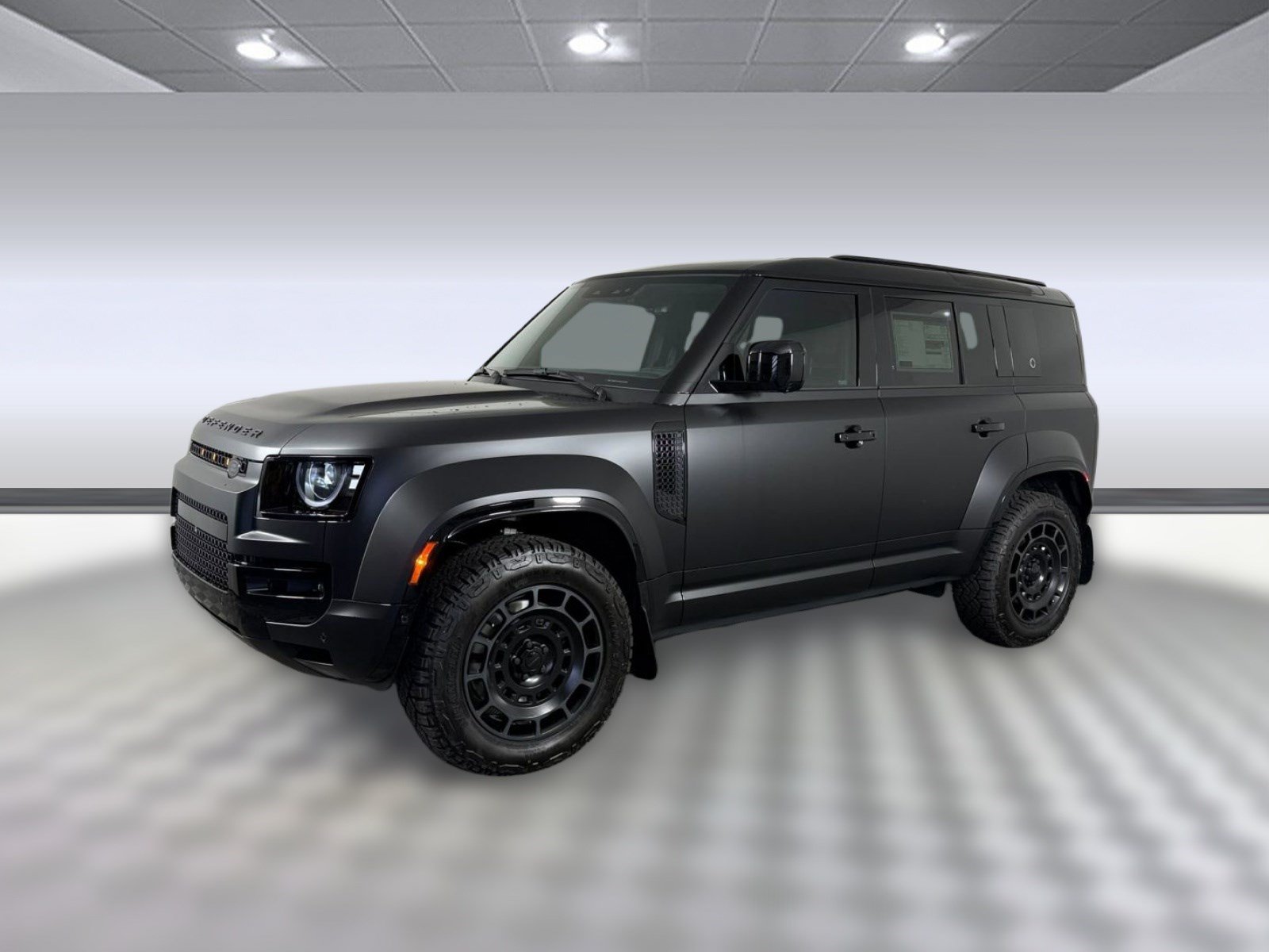 New 2026 Land Rover Defender 110 OCTA AWD/4WD image 1