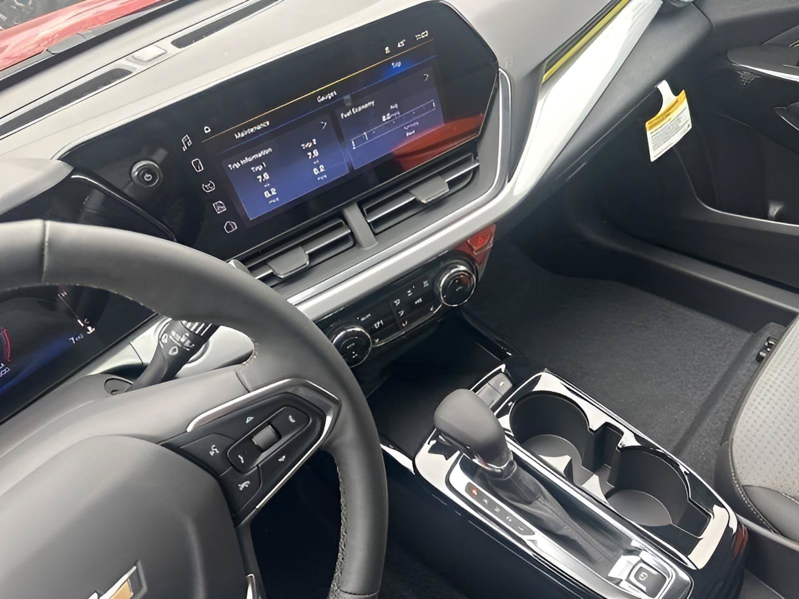 New 2026 Chevrolet Trax LT w/ Driver Confidence Package FWD image 25