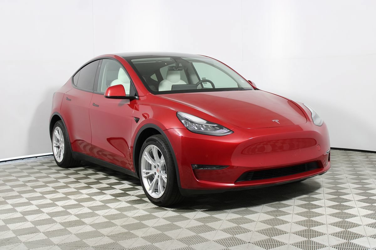 Used 2022 Tesla Model Y Long Range AWD/4WD image 8