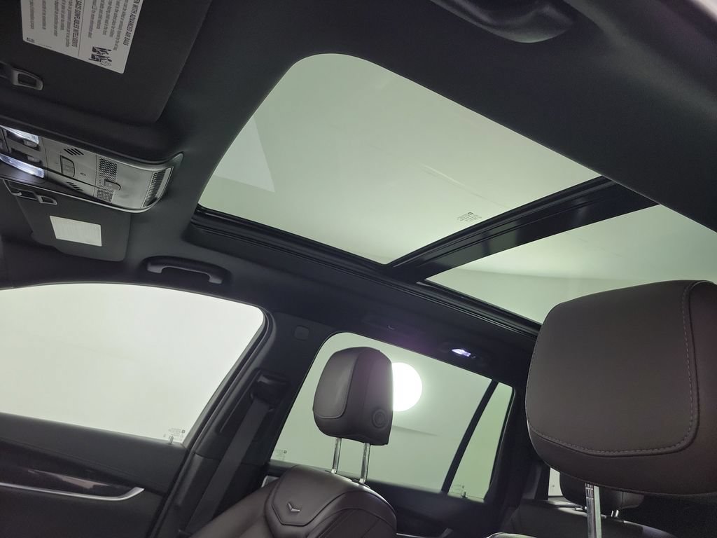 Certified 2024 Cadillac XT6 Premium Luxury w/ LPO, Floor Liner Package AWD/4WD image 19