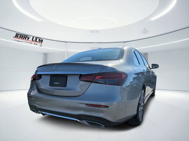 Used 2022 Mercedes-Benz E 450 4MATIC Sedan image 3