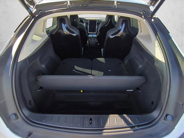 Used 2016 Tesla Model X 75D image 6